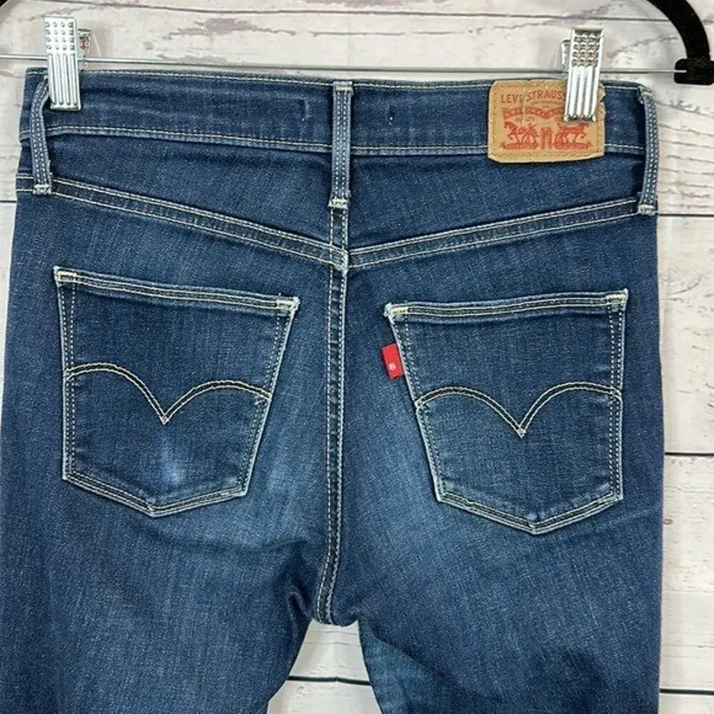 Levis Jeans Womens 27 Blue Skinny Dark Wash‎ Slimming Stretch Casual Minimalist